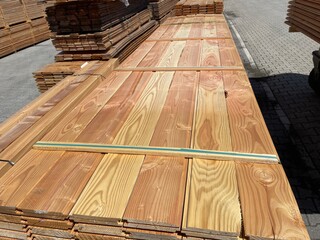 Ca. 108x Douglas Wisselsponning, 18x190mm, lengte 500cm